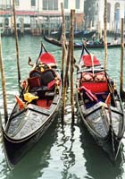 gondolas_red